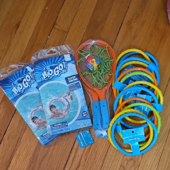Pool/Swim Set: 2 Inflatable Swim Rings, Splash Catcher Game, & 12 Dive Rings NWT - Picture 1 of 6